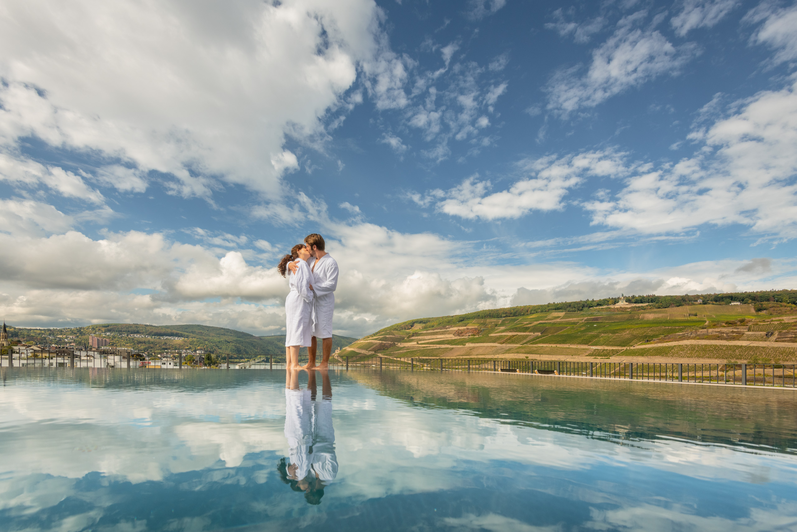 papa-rhein-hotel-wellness-pool-spabereich 2