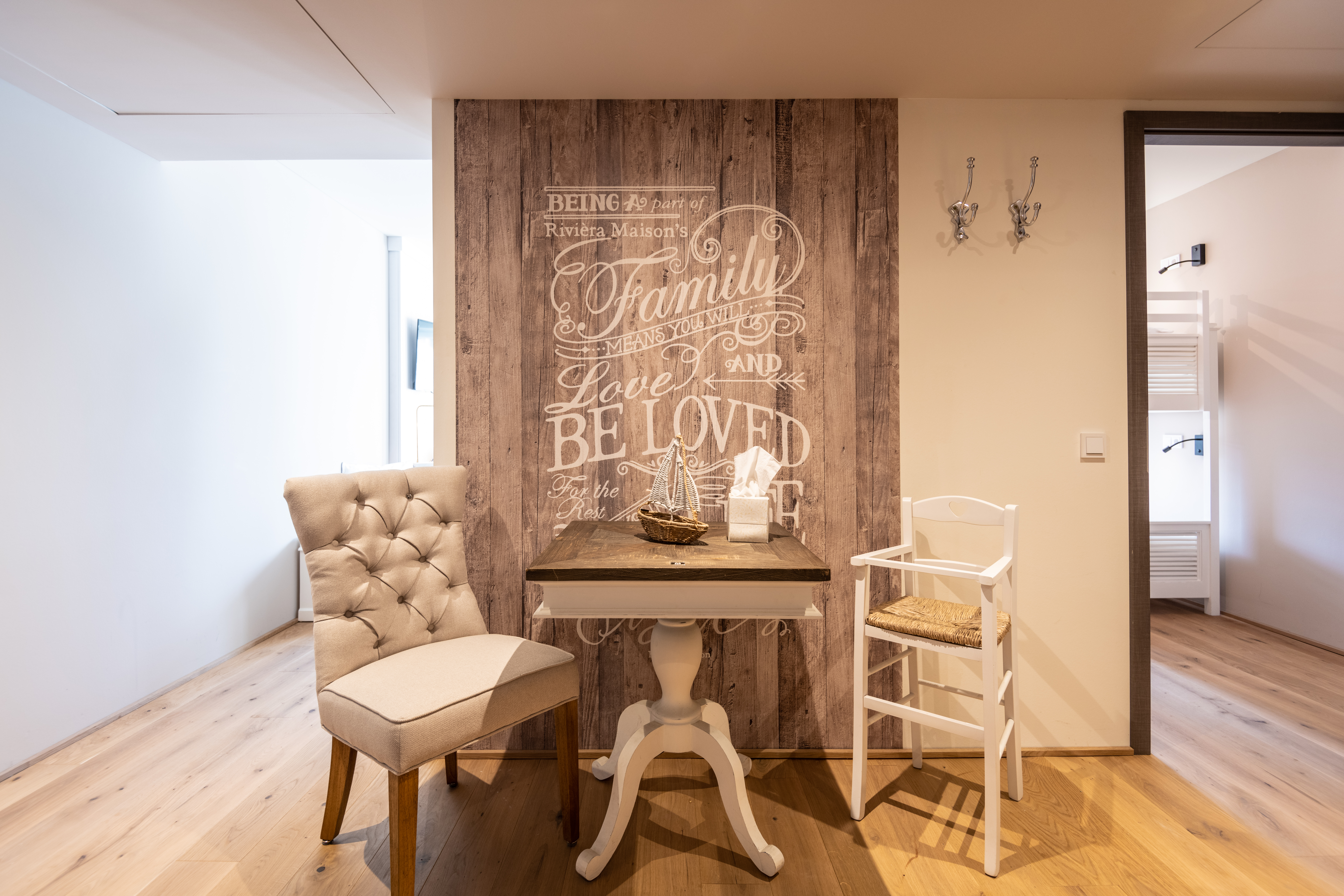 Papa Rhein-2021-359-Familienzimmer.jpg