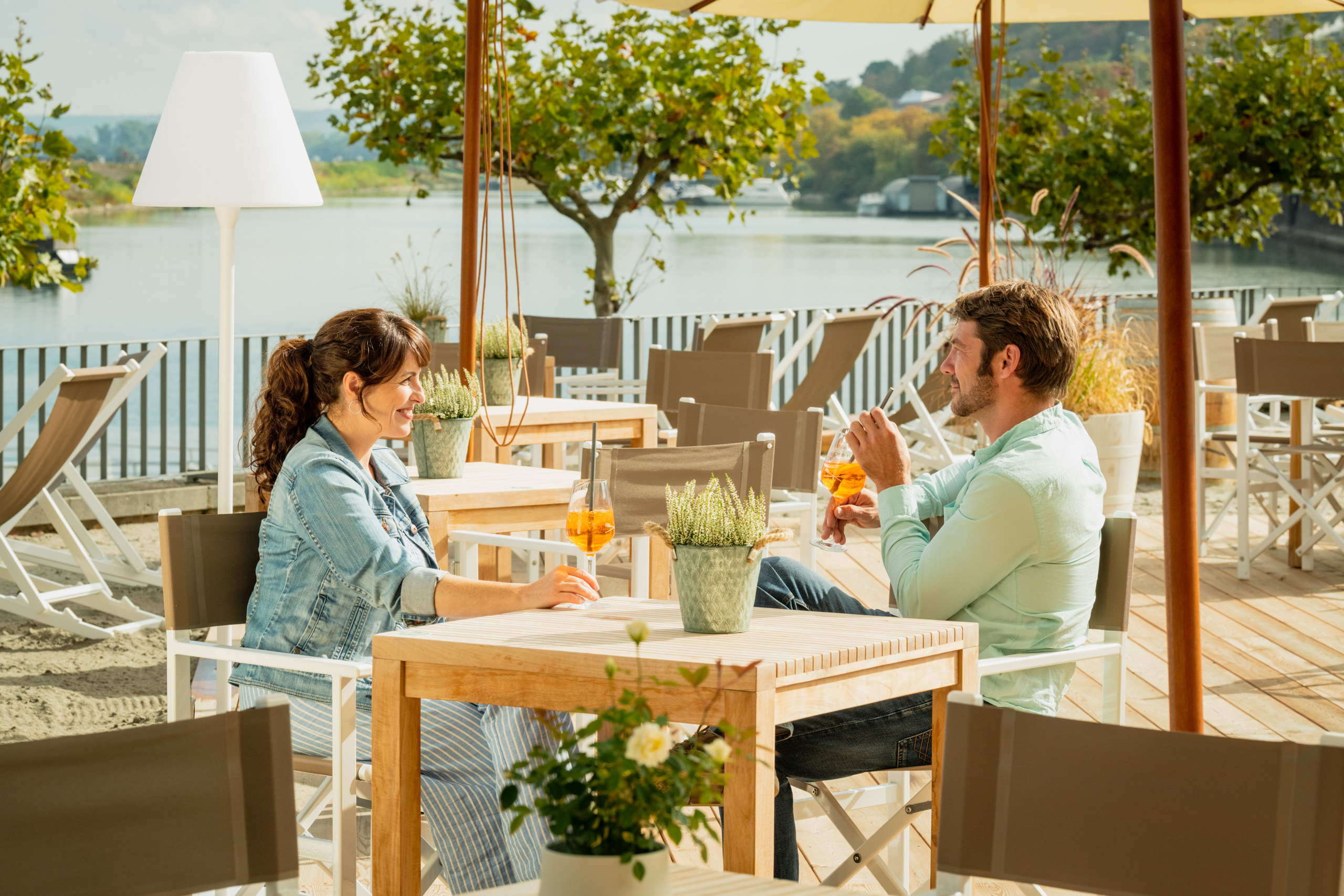 Papa-Rhein-Wellness-Hotel-uralub-Mittelrhein-blick-Bingen-Restaurant-Lidio-Bar-03