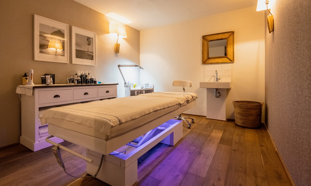 Papa-Rhein-Wellness-Hotel-uralub-Mittelrhein-blick-Bingen-Spa-massage-02