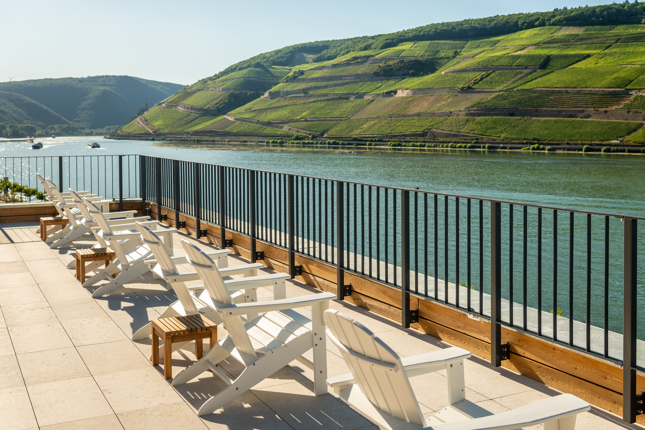 Papa-Rhein-Wellness-Hotel-uralub-Mittelrhein-blick-Bingen-Dachterasse-01