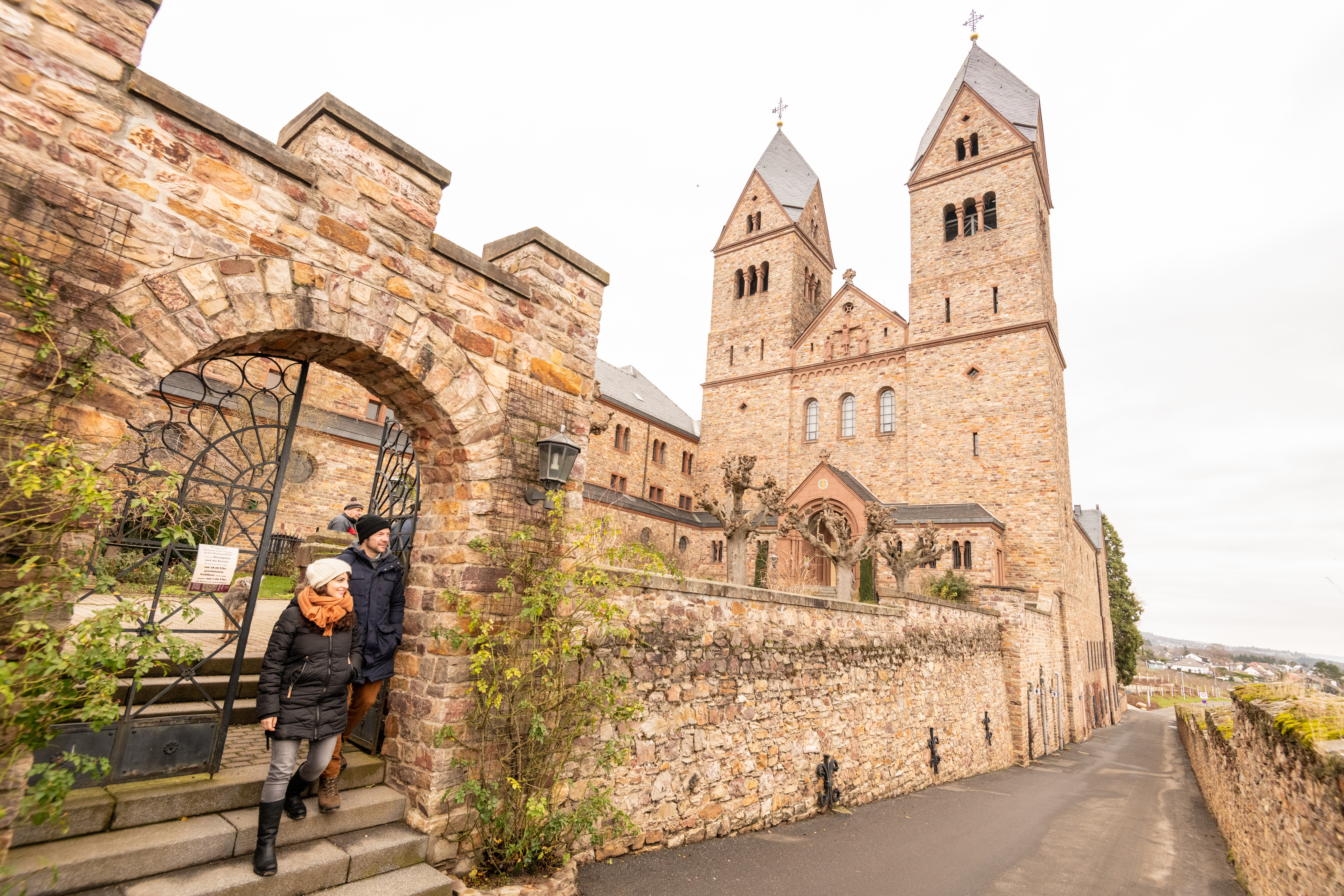 Papa Rhein-2021-224-Abtei Sankt Hildegard.jpg
